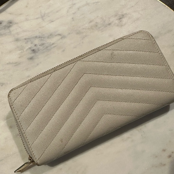 YSL Wallet - Picture 3 of 3